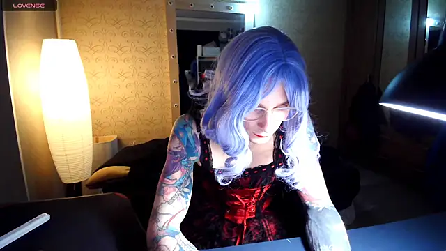 Julia dolls online show from December 20, 2025, 7:32 pm