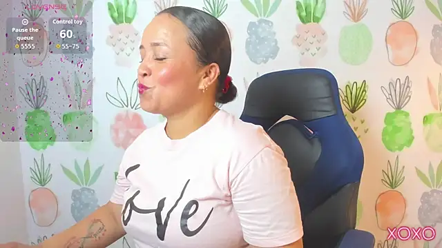 linda rios  online show from September 10, 2025, 7:14 pm