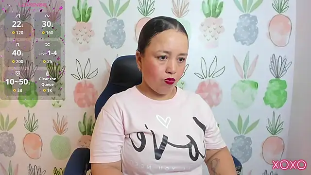 linda rios  online show from October 23, 2025, 7:23 pm