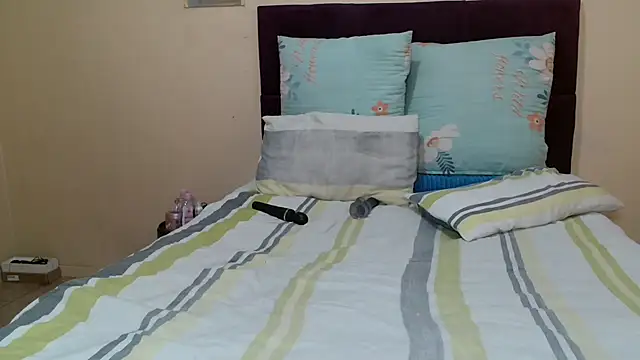 Bbw255 online show from November 30, 2025, 6:39 am