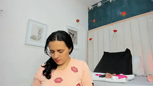 Snapshot of africa_holmes chatting on February 20, 2026, 2:19 am africa holmes online show from February 20, 2026, 2:19 am