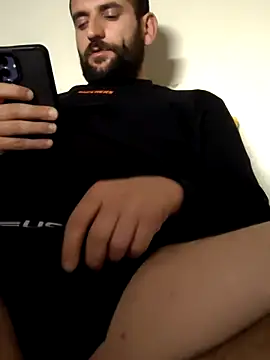 Snapshot of mertBy chatting on December 13, 2024, 4:27 pm mertBy online show from December 13, 2024, 4:27 pm