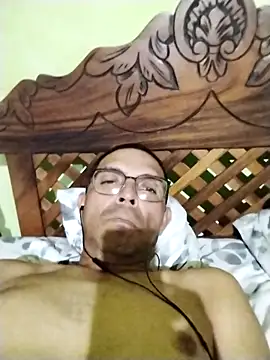 Snapshot of Alex011277 chatting on October 14, 2025, 11:33 am Alex011277 online show from October 14, 2025, 11:33 am