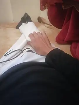 Snapshot of MamhounXx1 chatting on January 1, 2025, 12:33 pm MamhounXx1 online show from January 1, 2025, 12:33 pm