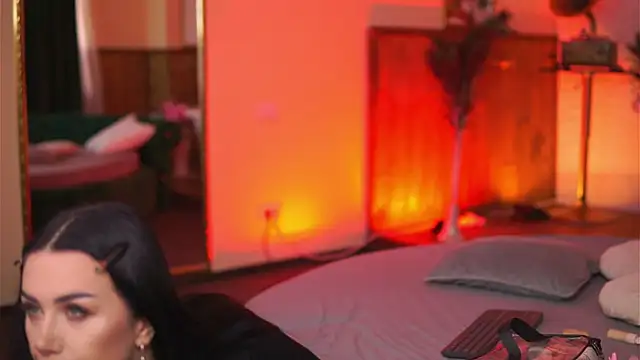 Jenna Day online show from February 17, 2025, 6:53 am