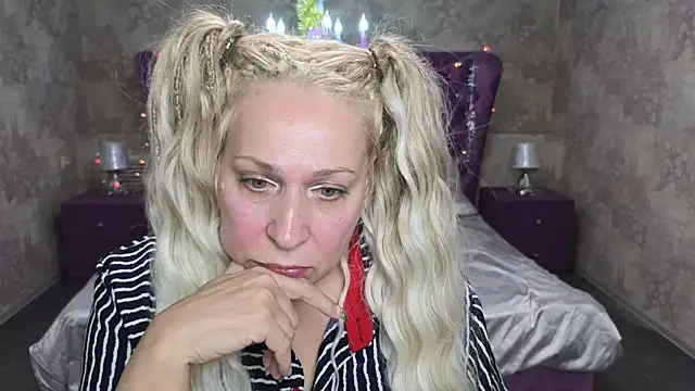 Snapshot of Penelope_Pinky chatting on January 3, 2025, 2:51 pm Penelope Pinky online show from January 3, 2025, 2:51 pm