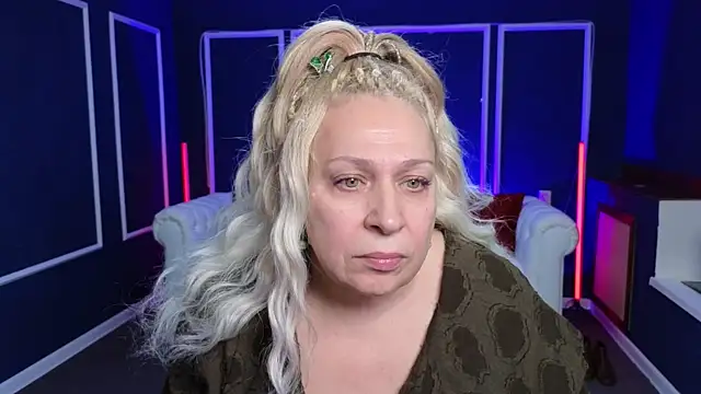 Snapshot of Penelope_Pinky chatting on January 12, 2025, 4:50 pm Penelope Pinky online show from January 12, 2025, 4:50 pm