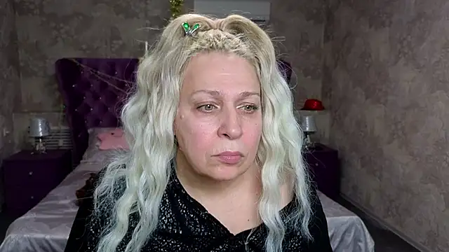 Snapshot of Penelope_Pinky chatting on January 14, 2025, 2:43 pm Penelope Pinky online show from January 14, 2025, 2:43 pm