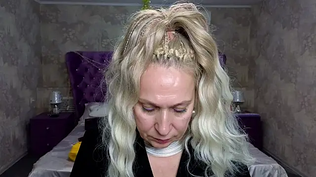 Snapshot of Penelope_Pinky chatting on January 19, 2025, 10:49 pm Penelope Pinky online show from January 19, 2025, 10:49 pm