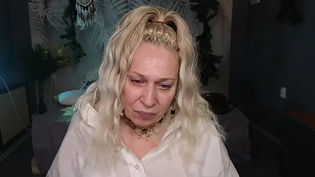 Snapshot of Penelope_Pinky chatting on January 20, 2025, 8:29 pm Penelope Pinky online show from January 20, 2025, 8:29 pm