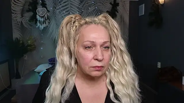 Snapshot of Penelope_Pinky chatting on January 27, 2025, 5:26 pm Penelope Pinky online show from January 27, 2025, 5:26 pm