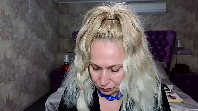 Snapshot of Penelope_Pinky chatting on January 31, 2025, 4:59 pm Penelope Pinky online show from January 31, 2025, 4:59 pm