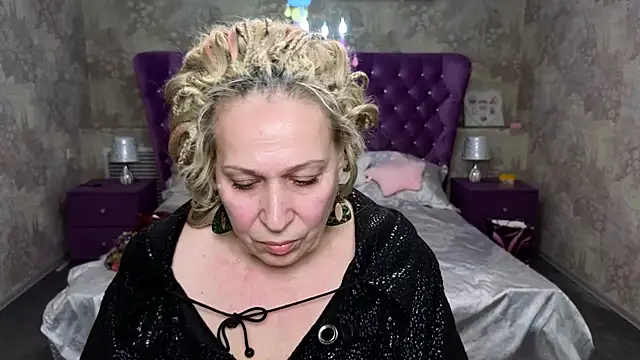 Snapshot of Penelope_Pinky chatting on February 22, 2025, 2:30 pm Penelope Pinky online show from February 22, 2025, 2:30 pm