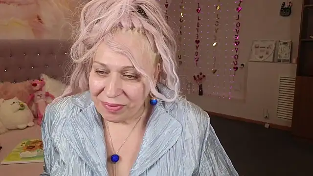 Snapshot of Penelope_Pinky chatting on February 26, 2025, 5:39 pm Penelope Pinky online show from February 26, 2025, 5:39 pm