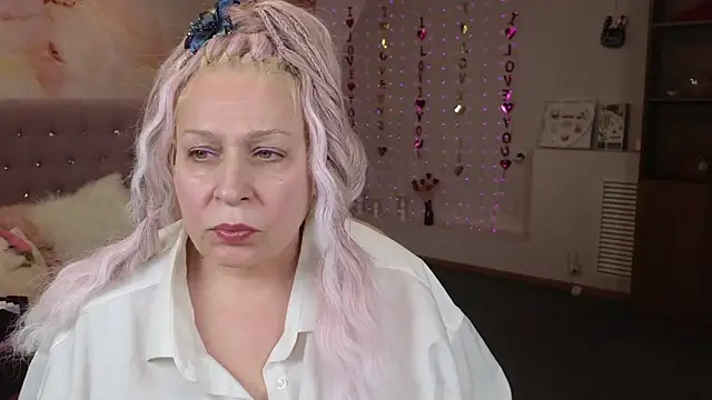 Snapshot of Penelope_Pinky chatting on February 27, 2025, 2:54 pm Penelope Pinky online show from February 27, 2025, 2:54 pm