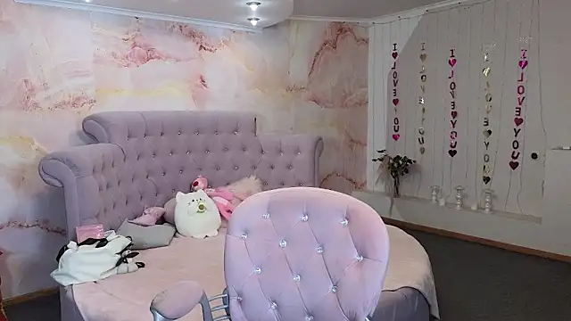 Snapshot of Penelope_Pinky chatting on September 10, 2025, 2:44 am Penelope Pinky online show from September 10, 2025, 2:44 am