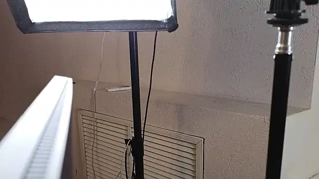 Snapshot of Penelope_Pinky chatting on October 13, 2025, 11:54 am Penelope Pinky online show from October 13, 2025, 11:54 am