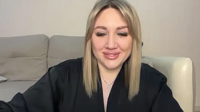 Snapshot of VickyLove047 chatting on May 3, 2026, 6:52 am VickyLove047 online show from May 3, 2026, 6:52 am