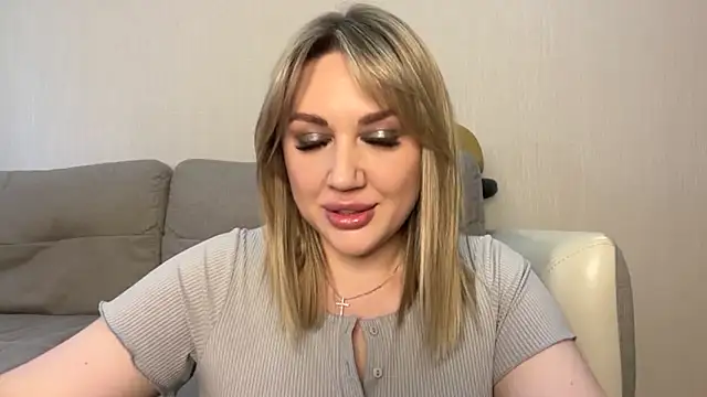 Snapshot of VickyLove047 chatting on May 26, 2026, 8:43 am VickyLove047 online show from May 26, 2026, 8:43 am
