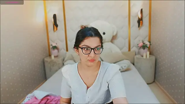 Snapshot of ZarifaBev chatting on December 26, 2024, 11:57 pm ZarifaBev online show from December 26, 2024, 11:57 pm