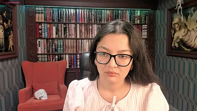 Snapshot of ZarifaBev chatting on September 12, 2025, 10:10 pm ZarifaBev online show from September 12, 2025, 10:10 pm