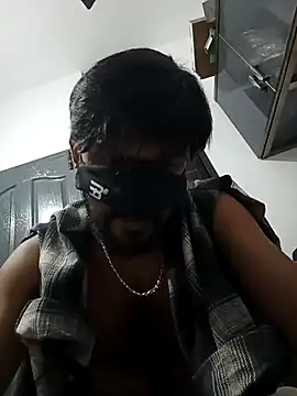 Snapshot of johnsinsexy chatting on December 17, 2024, 6:09 pm johnsinsexy online show from December 17, 2024, 6:09 pm