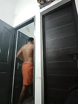 Snapshot of johnsinsexy chatting on January 6, 2025, 10:05 pm johnsinsexy online show from January 6, 2025, 10:05 pm