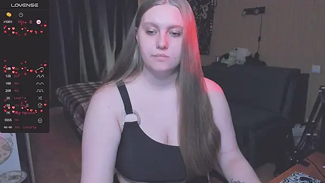 Snapshot of Alice_Dreamgirl_ chatting on September 29, 2025, 9:03 am Alice Dreamgirl  online show from September 29, 2025, 9:03 am