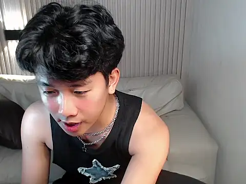 Snapshot of dangerzone0122 chatting on January 18, 2026, 4:55 pm dangerzone0122 online show from January 18, 2026, 4:55 pm