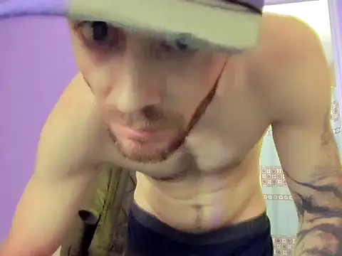 Snapshot of Huntzg23 chatting on November 30, 2025, 11:36 am Huntzg23 online show from November 30, 2025, 11:36 am