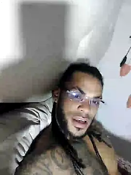smith2024xxx23cm online show from February 16, 2025, 6:54 am