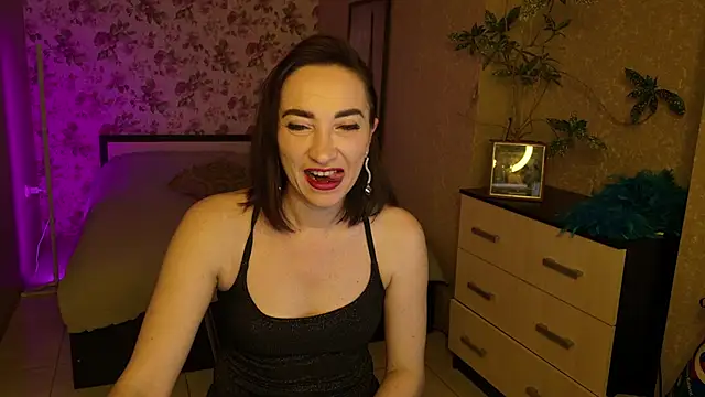 Snapshot of AnneHaddaway chatting on May 16, 2026, 9:24 pm AnneHaddaway online show from May 16, 2026, 9:24 pm