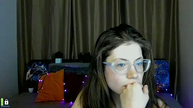 Alicia redfollow online show from February 12, 2025, 3:40 am