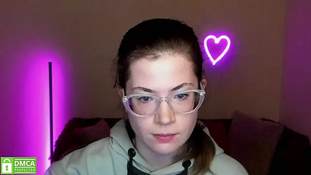 Alicia redfollow online show from March 5, 2025, 6:23 pm