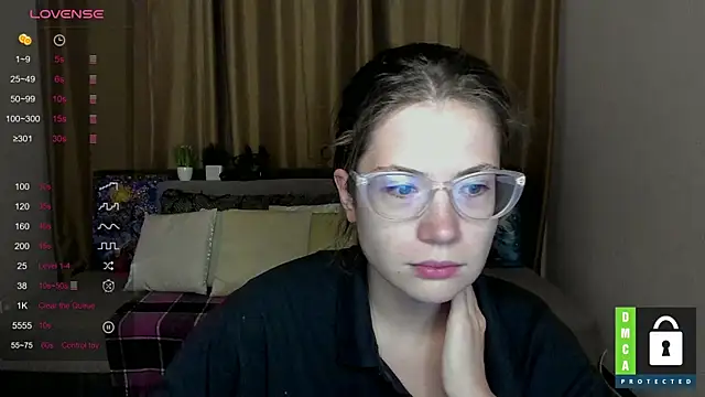 Alicia redfollow online show from September 28, 2025, 5:18 pm