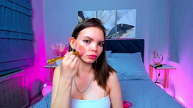 Curvy Dynamite  online show from March 15, 2025, 1:08 am