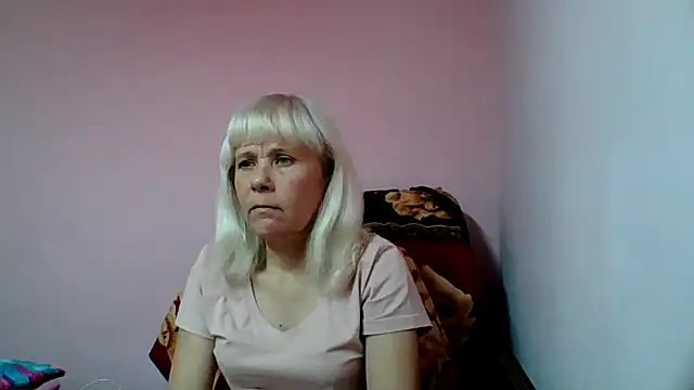 sakura blonde online show from December 2, 2025, 3:56 am