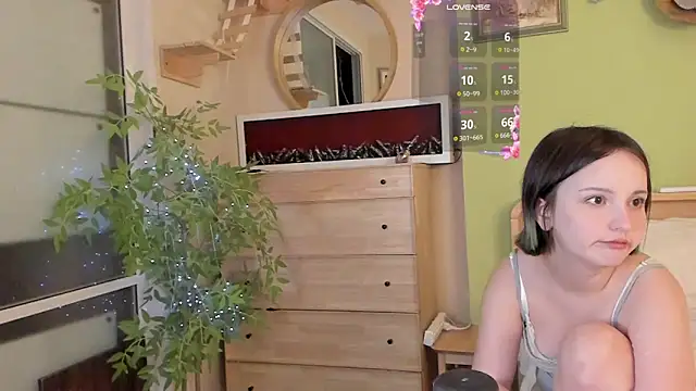 bumble bee online show from February 15, 2026, 9:11 pm