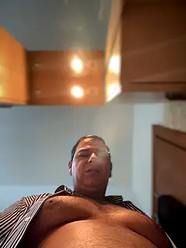 SecretlyDD online show from November 21, 2025, 8:24 am