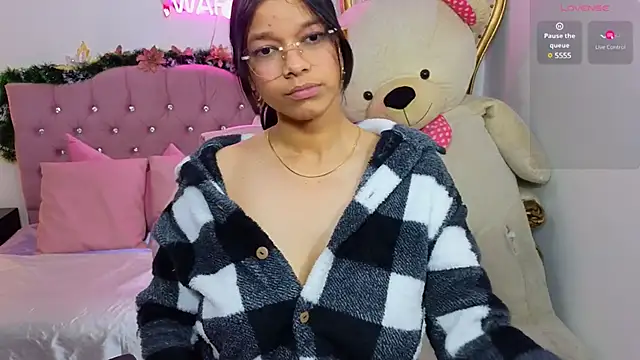 Emilly tay online show from January 3, 2025, 6:01 am