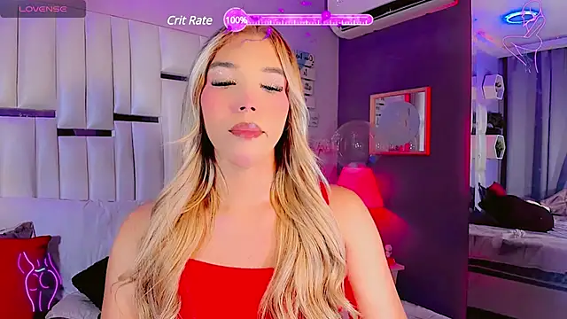 Snapshot of Aileen_18 chatting on January 1, 2025, 5:01 am Aileen 18 online show from January 1, 2025, 5:01 am