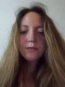 KattyLuuu online show from March 19, 2026, 8:13 pm