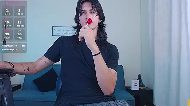 Snapshot of andreey50 chatting on March 10, 2025, 10:45 pm andreey50 online show from March 10, 2025, 10:45 pm