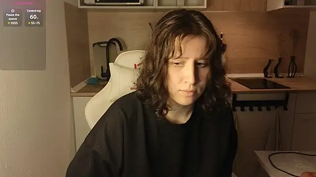 whatamarrie online show from December 26, 2024, 6:43 pm