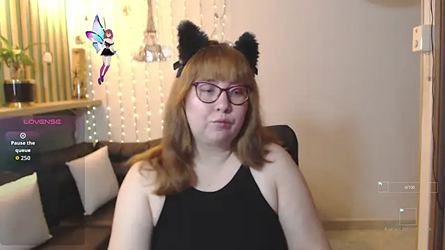 chloe prg online show from November 21, 2025, 1:10 pm