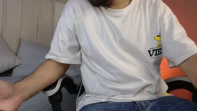 Samir bear online show from April 13, 2026, 12:43 pm