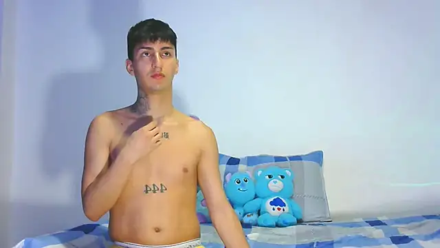 Snapshot of Angel_xxx chatting on March 23, 2025, 5:21 am Angel xxx online show from March 23, 2025, 5:21 am