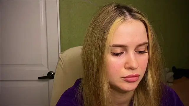 Snapshot of IlonaMurf chatting on April 11, 2026, 4:22 pm IlonaMurf online show from April 11, 2026, 4:22 pm