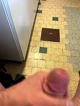 mikiss789 online show from March 21, 2026, 3:04 pm