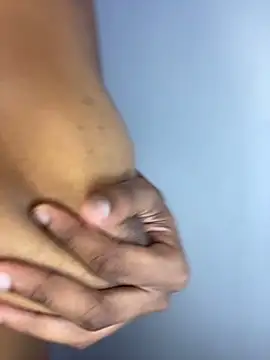 teddy04 online show from February 13, 2025, 6:27 pm